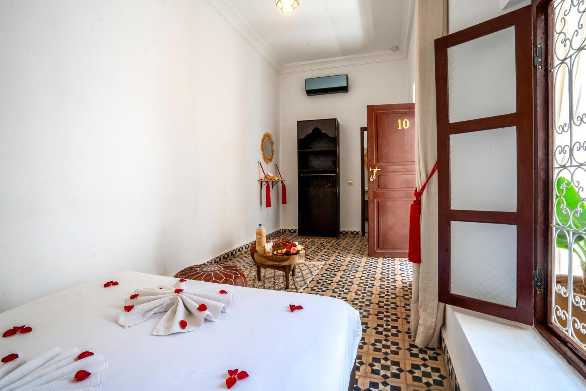 Riad Les Cornes De Gazelle 马拉喀什 外观 照片